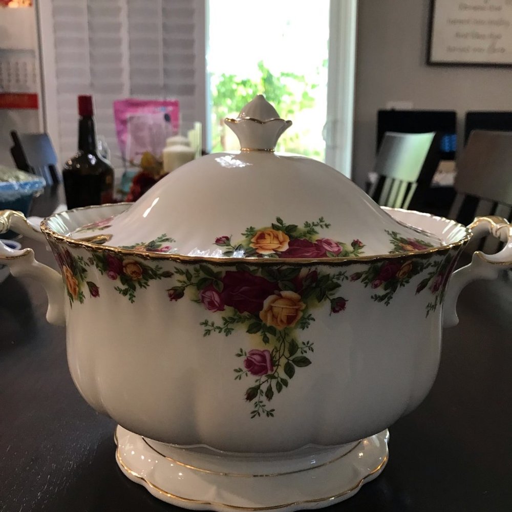 ROYAL ALBERT OLD COUNTRY ROSE - Picture 3 of 10